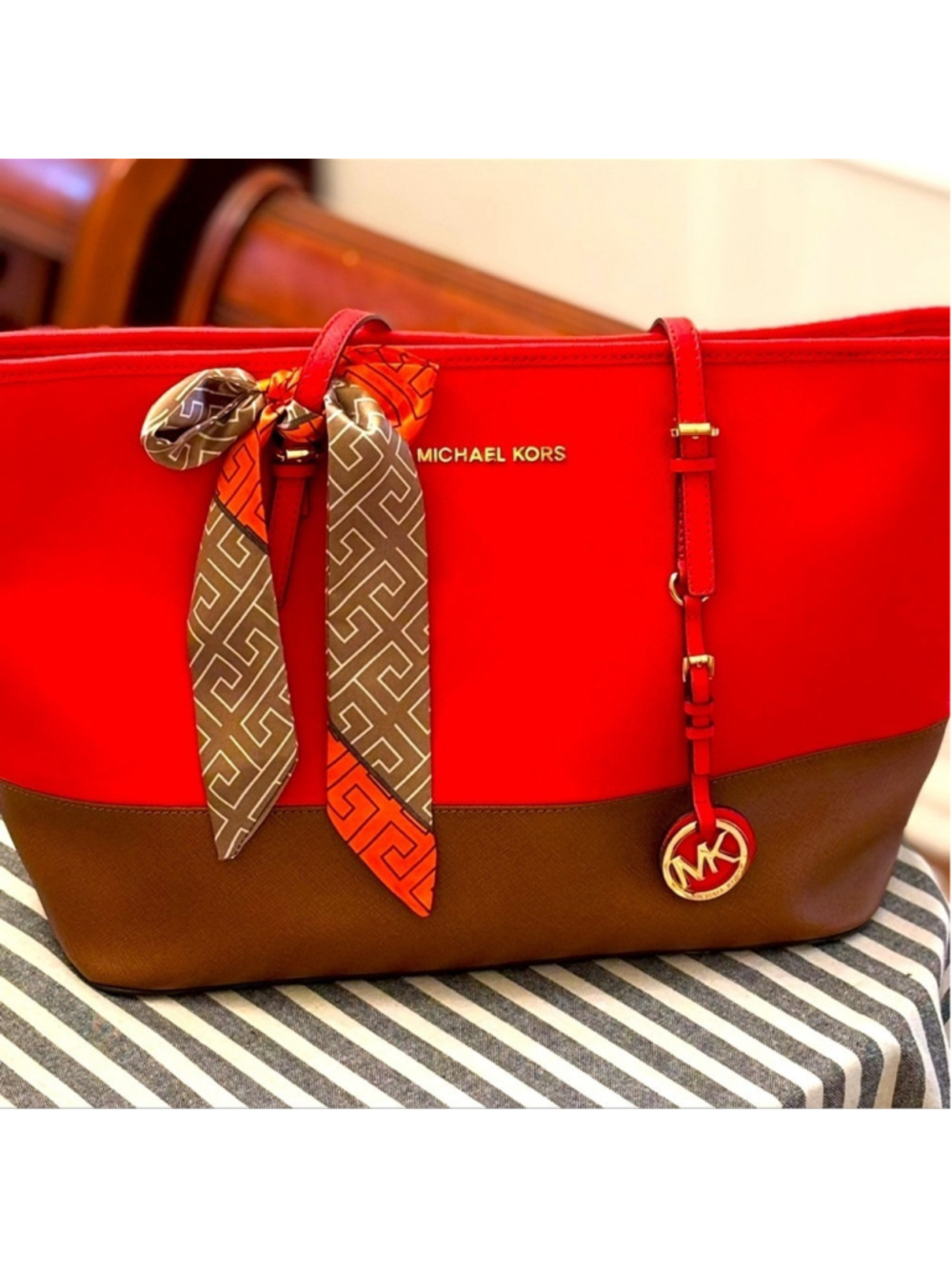 Michael Kors Jet Set Tote Colorblock Heritage Bag Red and Brown GREAT Condition
